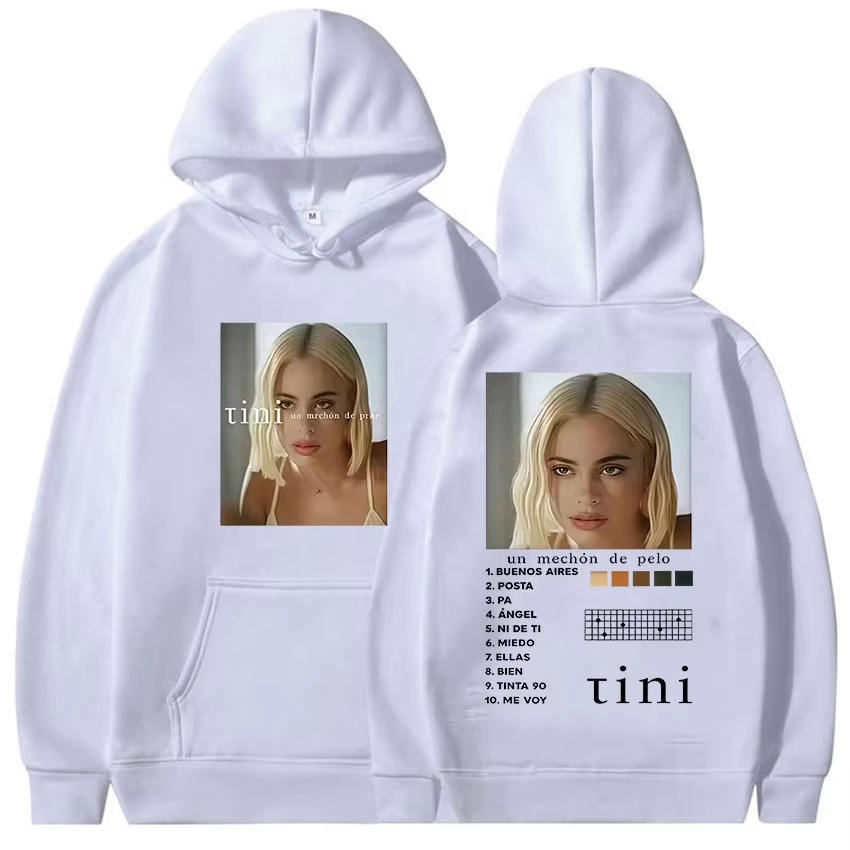 Şarkıcı Tini Stoessel Tur Albü - Winter Clothing Drawing incelemesi ve fiyatı