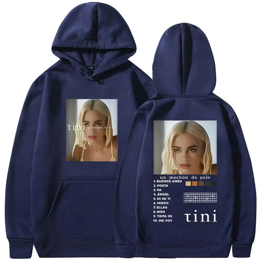 Şarkıcı Tini Stoessel Tur Albü - Winter Clothing Drawing incelemesi ve fiyatı